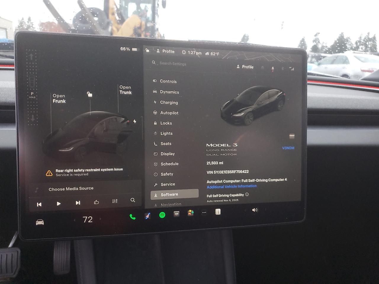 Tesla Model 3 Image 7