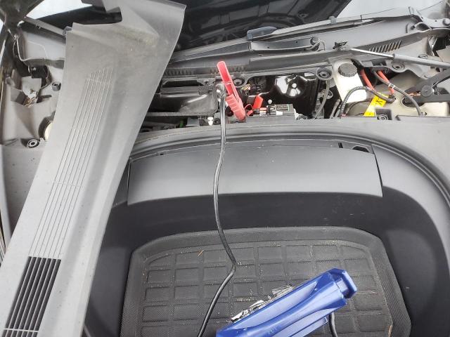 Tesla Model 3 Image 9