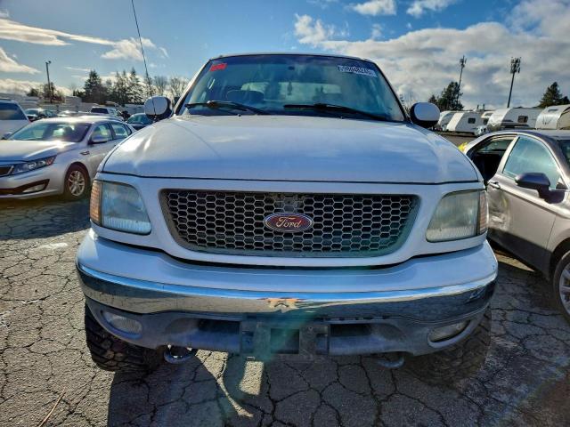 Ford F-150 Supercrew Image 11
