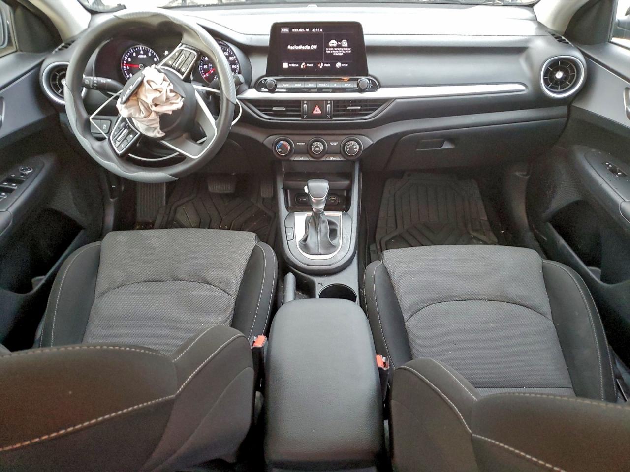 Kia Forte Lx Image 12