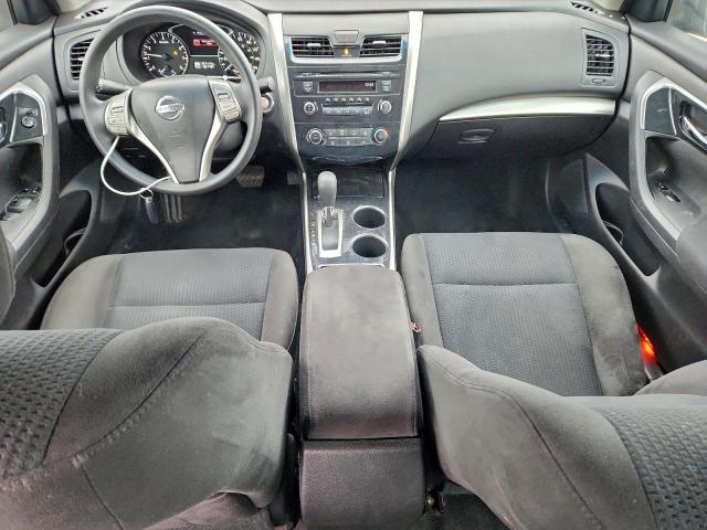Nissan Altima 2.5 Image 3