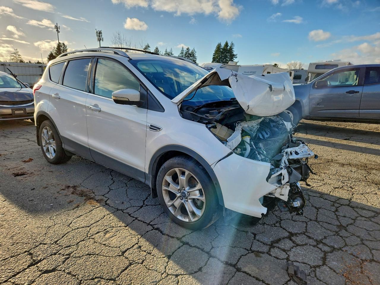 Ford Escape Titanium Image 2