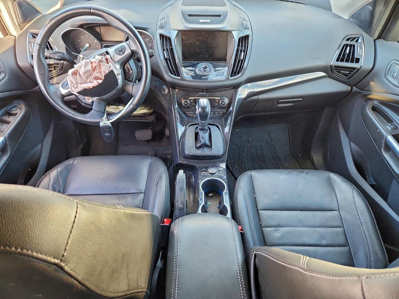 Ford Escape Titanium Image 6