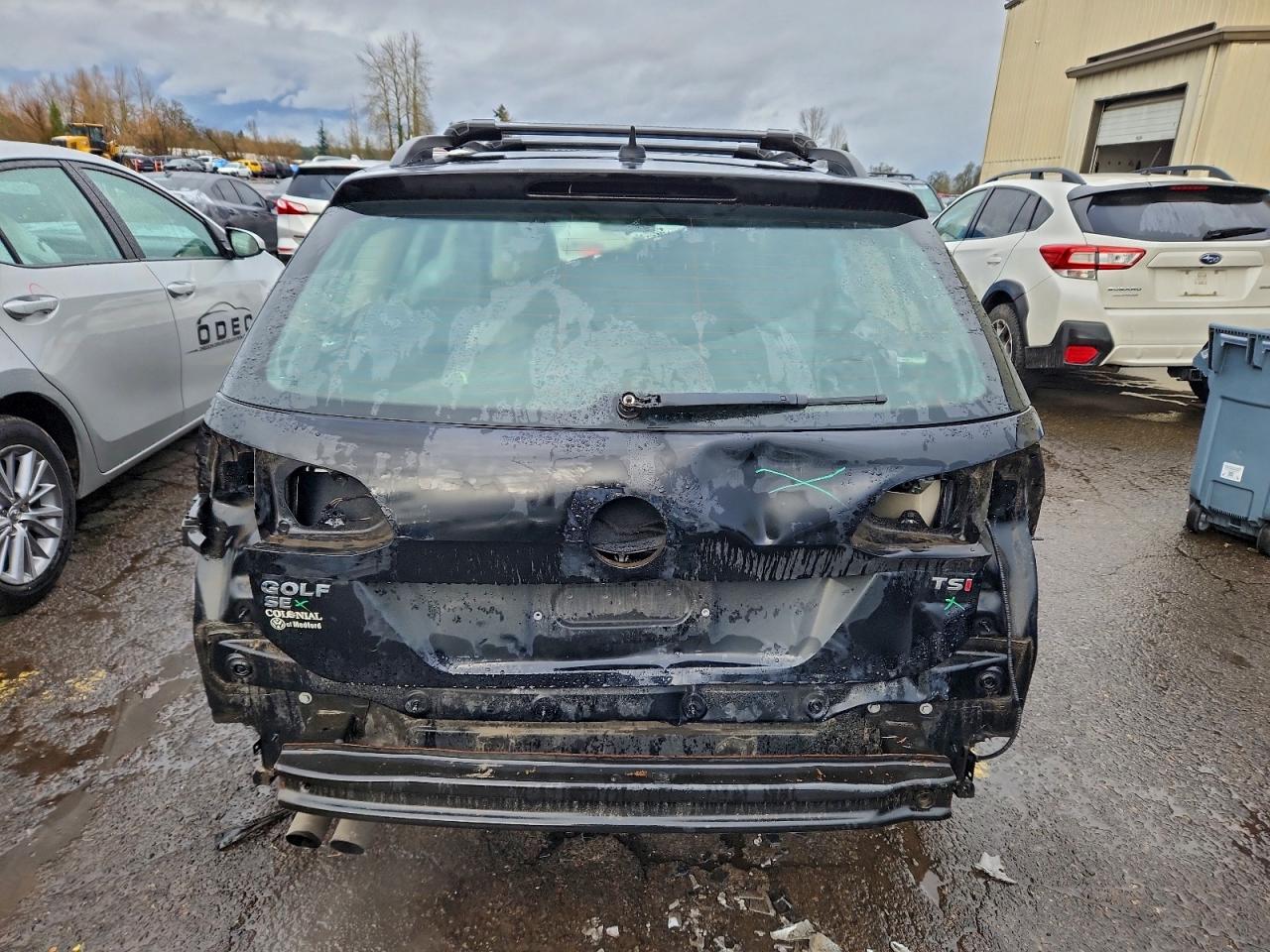 Volkswagen Golf S Image 7