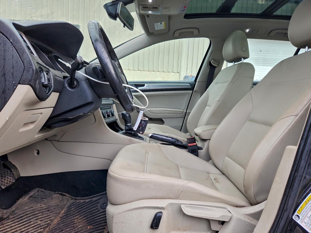 Volkswagen Golf S Image 5