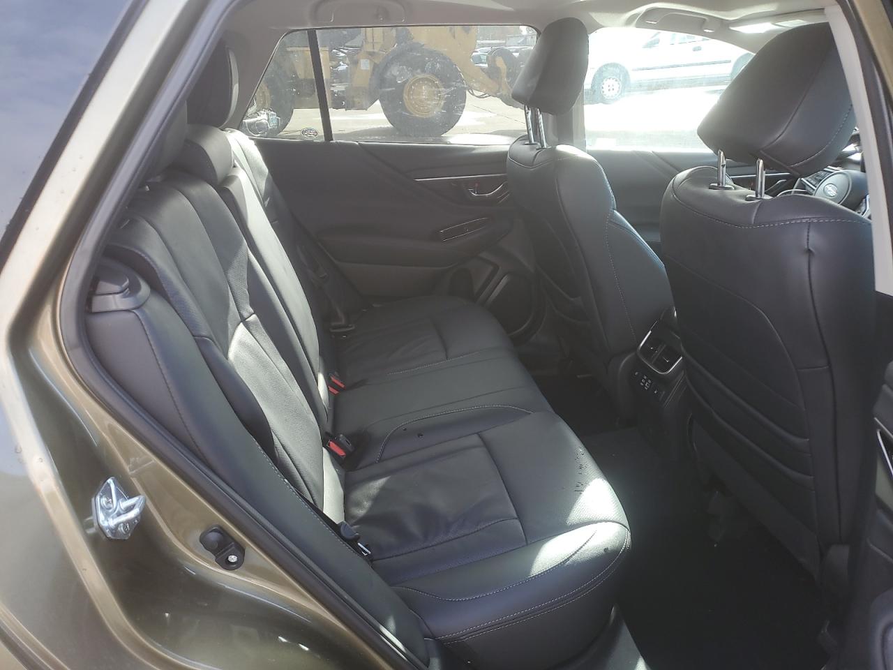 Subaru Outback Limited Image 12