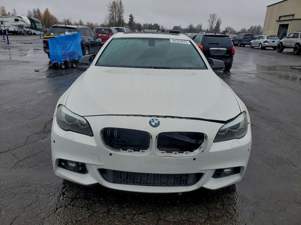 BMW 5 Series I Image 12