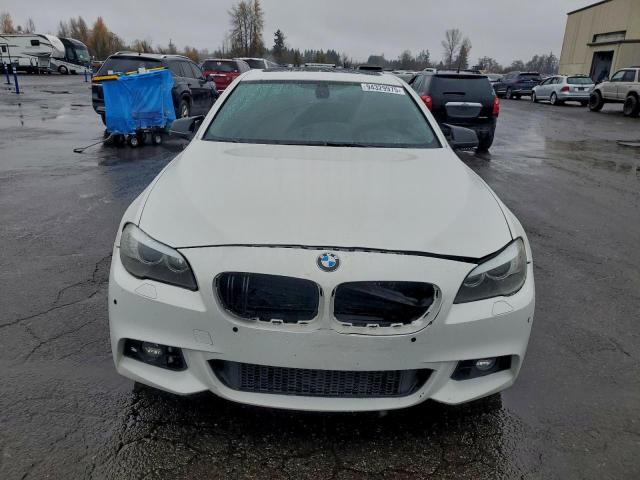 BMW 5 Series I Image 12