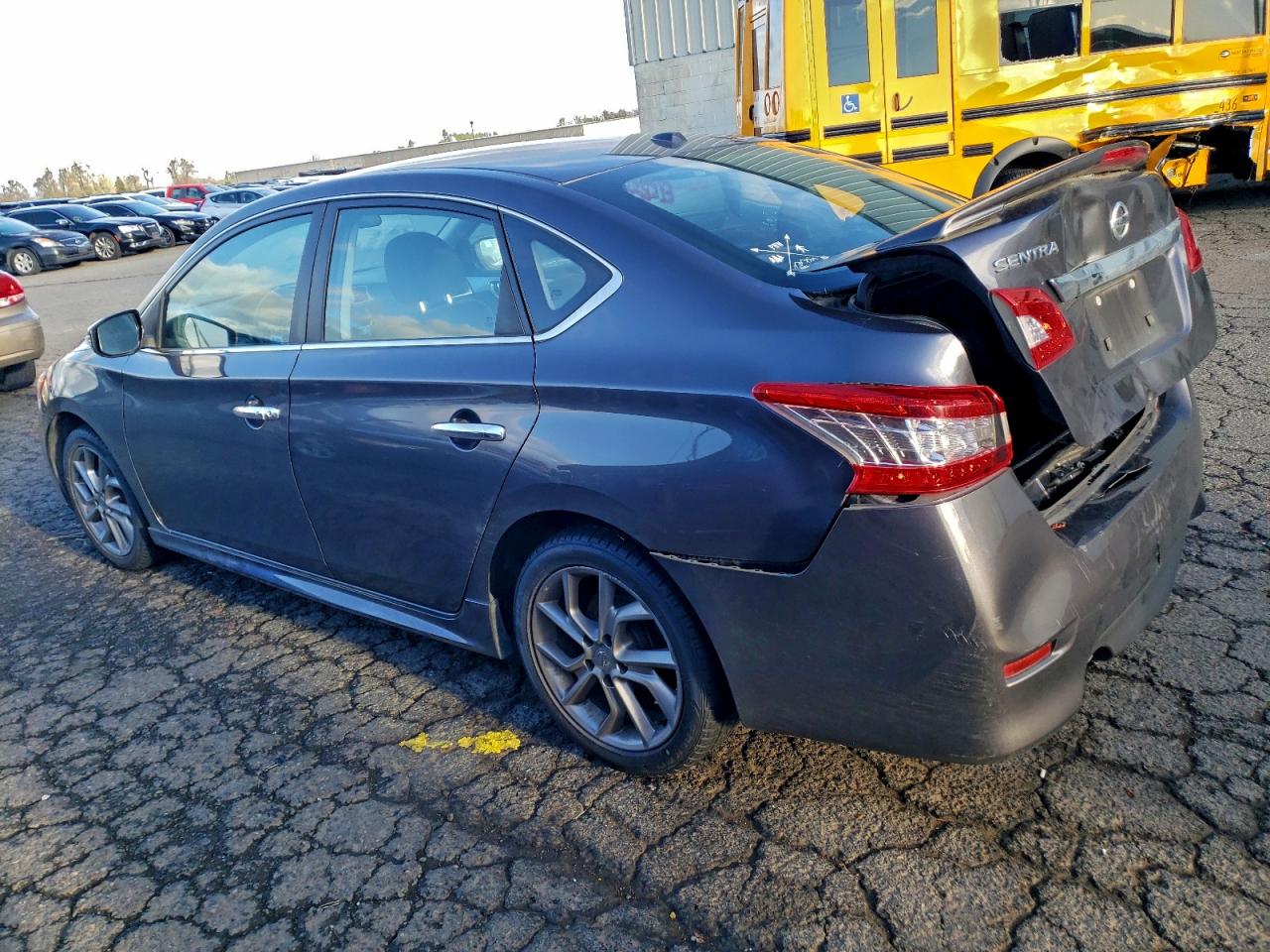 Nissan Sentra S Image 8