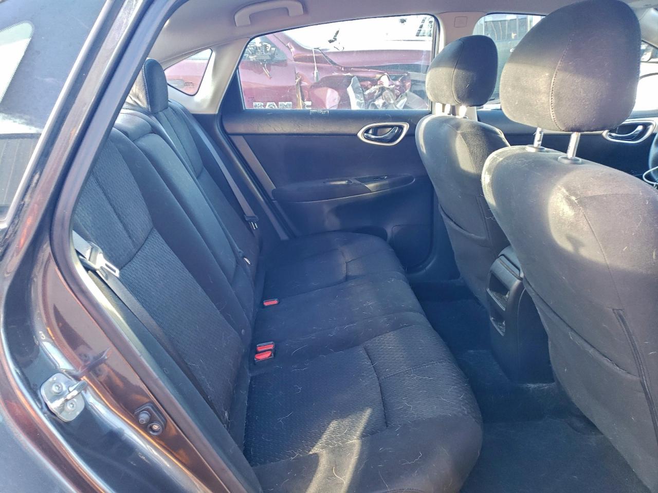 Nissan Sentra S Image 10