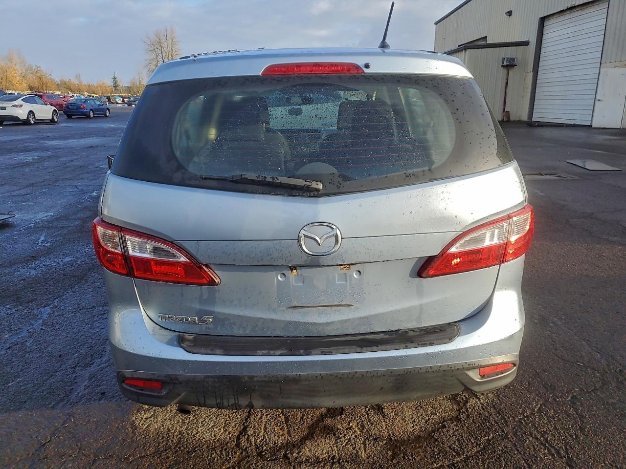 Mazda 5 Image 12