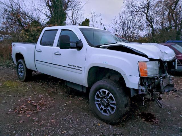 GMC Sierra K3500 Denali Image 2