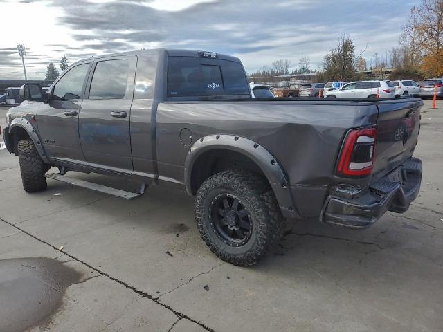 Ram 3500 Laramie Image 3