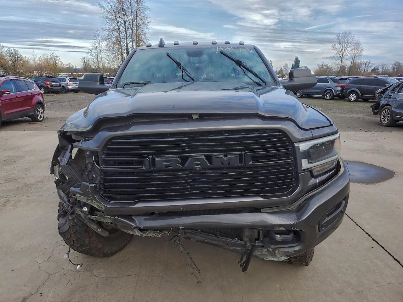 Ram 3500 Laramie Image 2