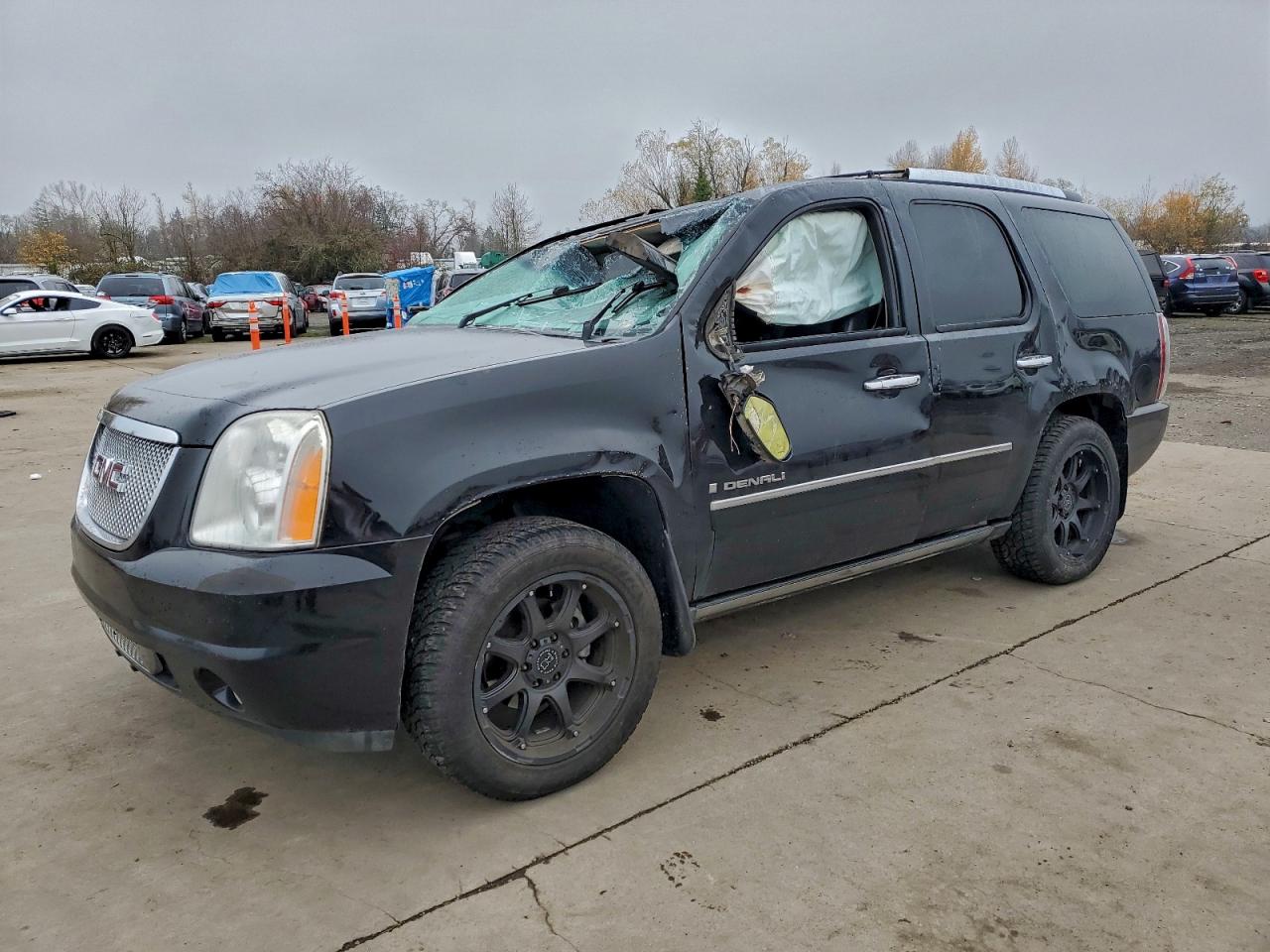 GMC Yukon Image 1