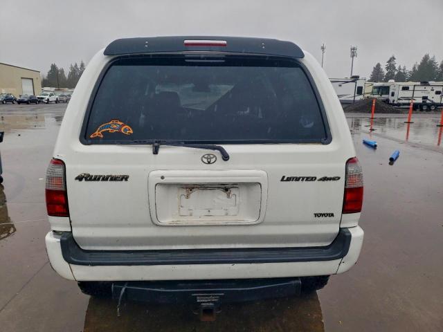 Toyota 4Runner Limited Image 4