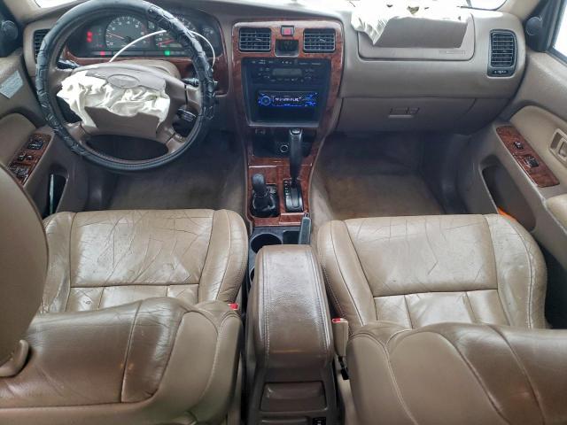 Toyota 4Runner Limited Image 8