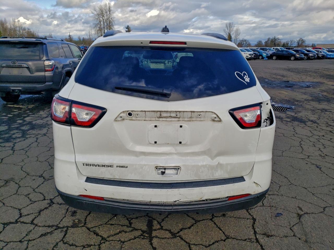 Chevrolet Traverse Ls Image 5