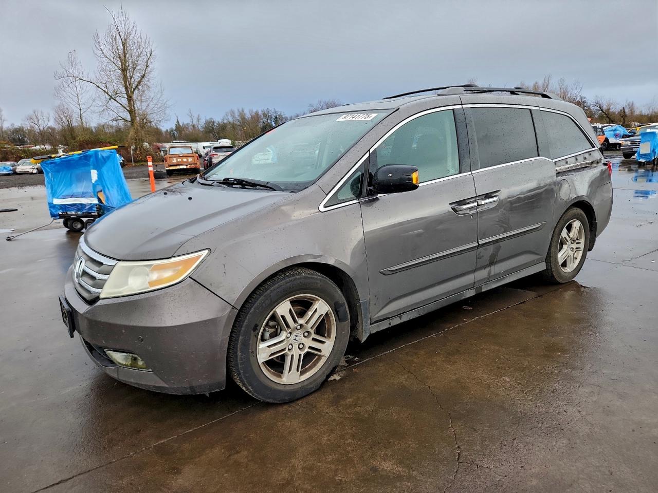 Honda Odyssey Touring Image 1
