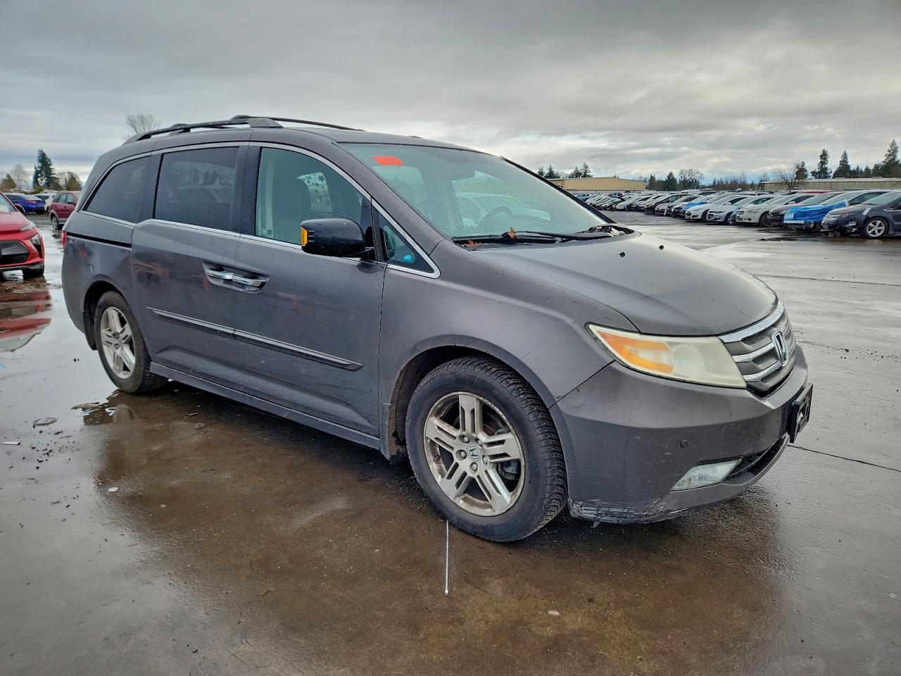 Honda Odyssey Touring Image 11