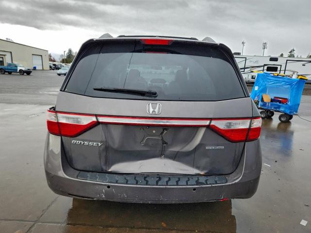Honda Odyssey Touring Image 4