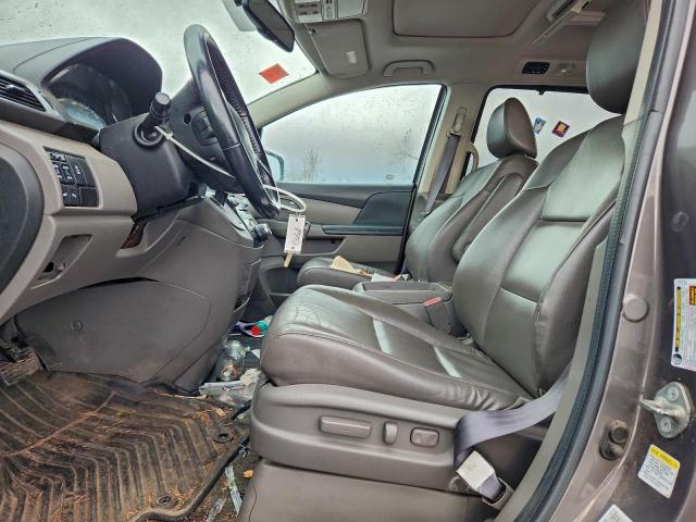 Honda Odyssey Touring Image 10