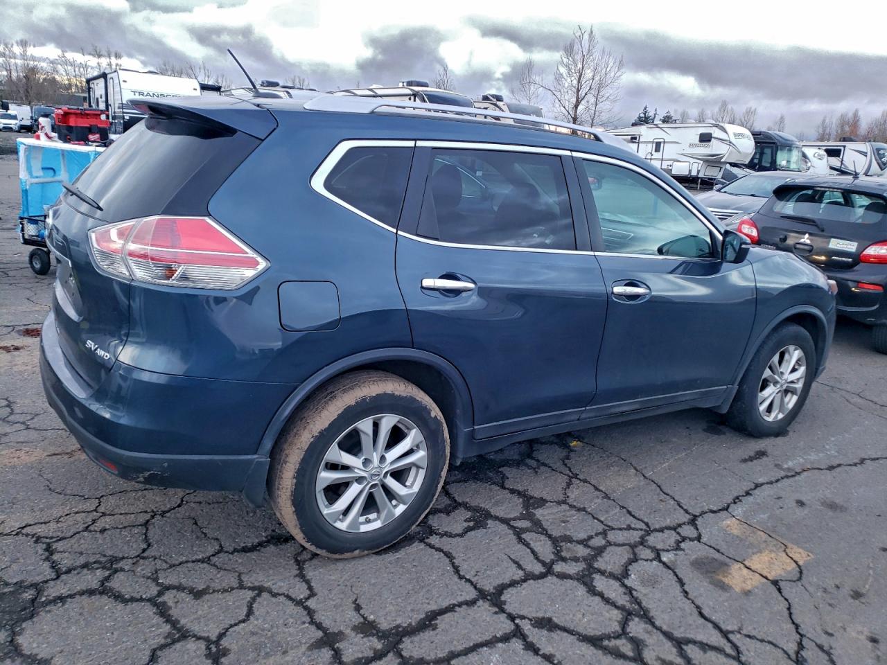 Nissan Rogue S Image 8