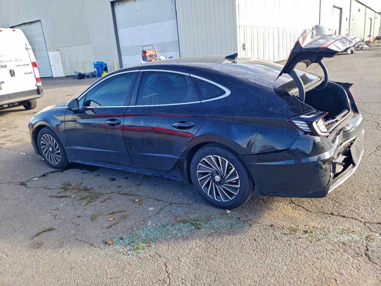 Hyundai SONATA Hybrid Image 12