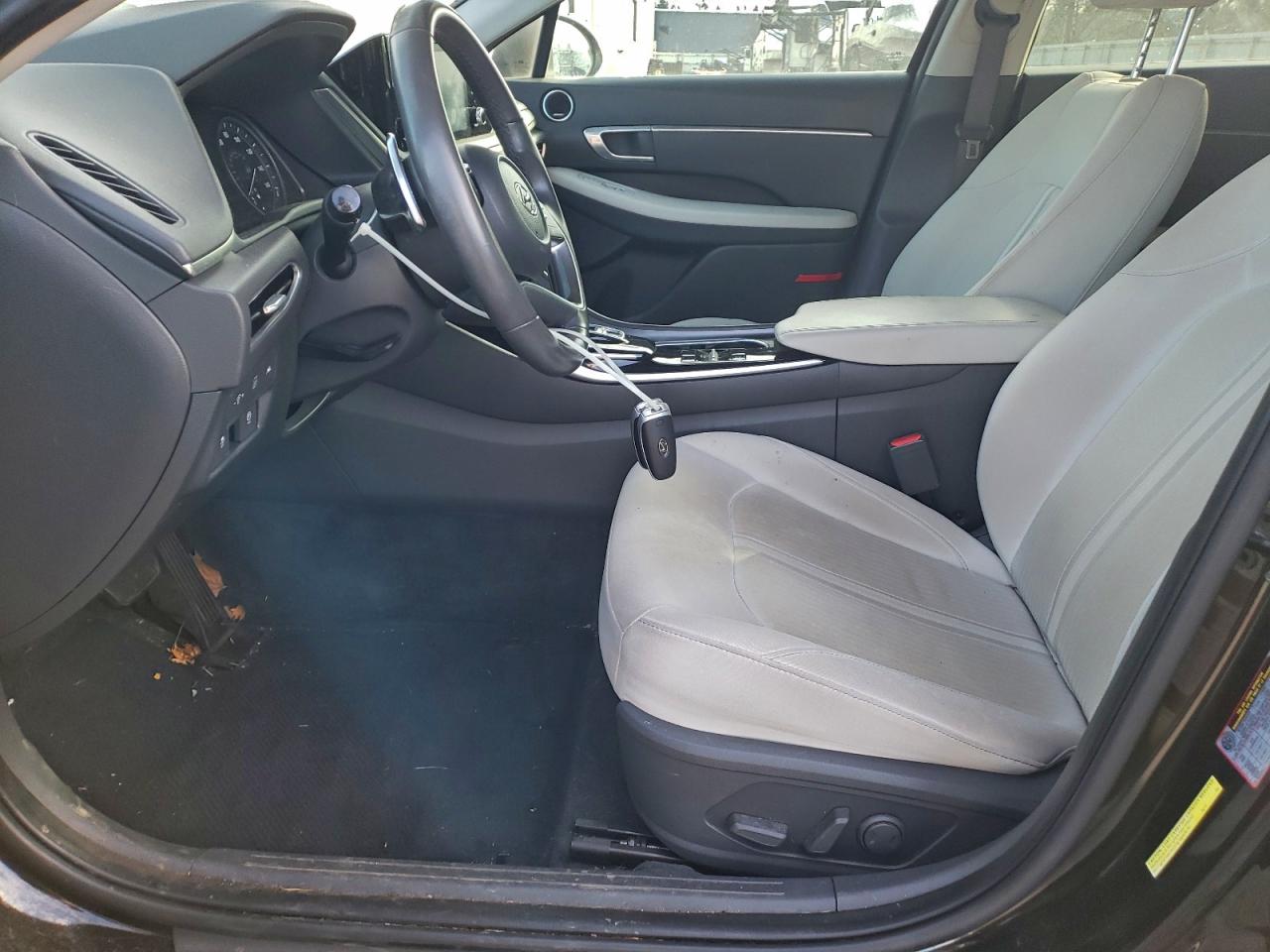 Hyundai SONATA Hybrid Image 5