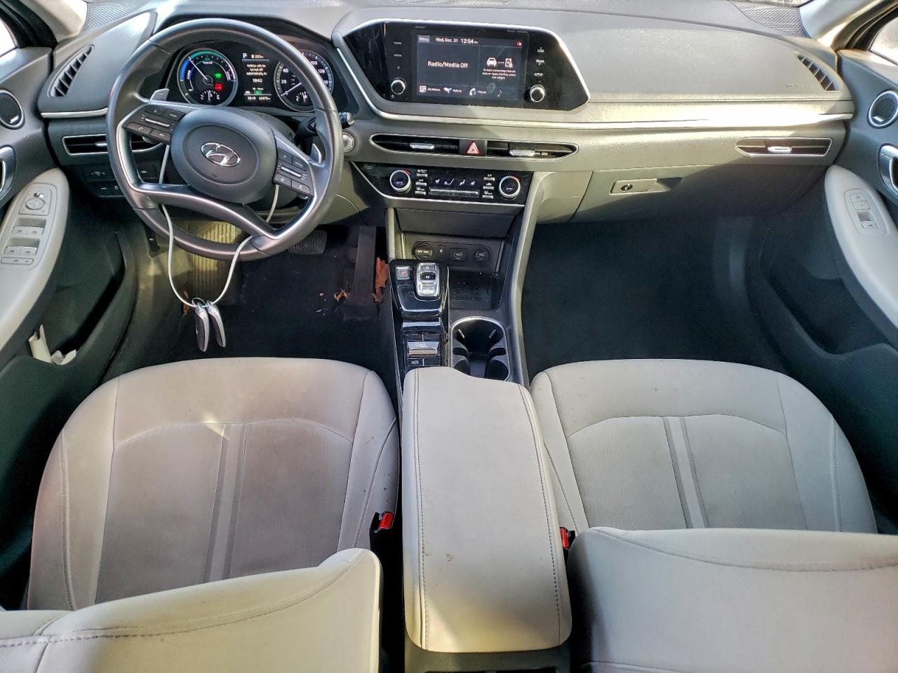 Hyundai SONATA Hybrid Image 8
