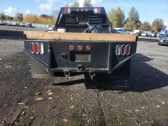 GMC Sierra K2500 Heavy Duty Image 6