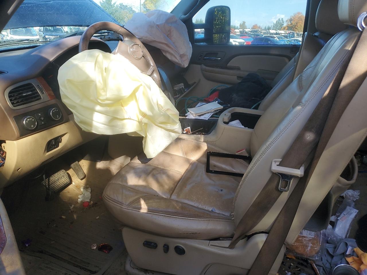 GMC Sierra K2500 Heavy Duty Image 9