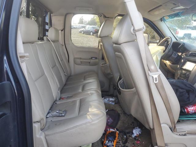 GMC Sierra K2500 Heavy Duty Image 8