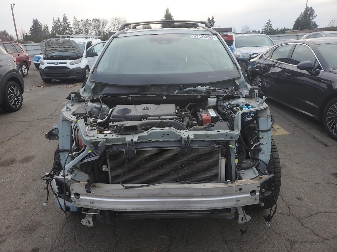 Toyota RAV4 Xle Premium Image 2