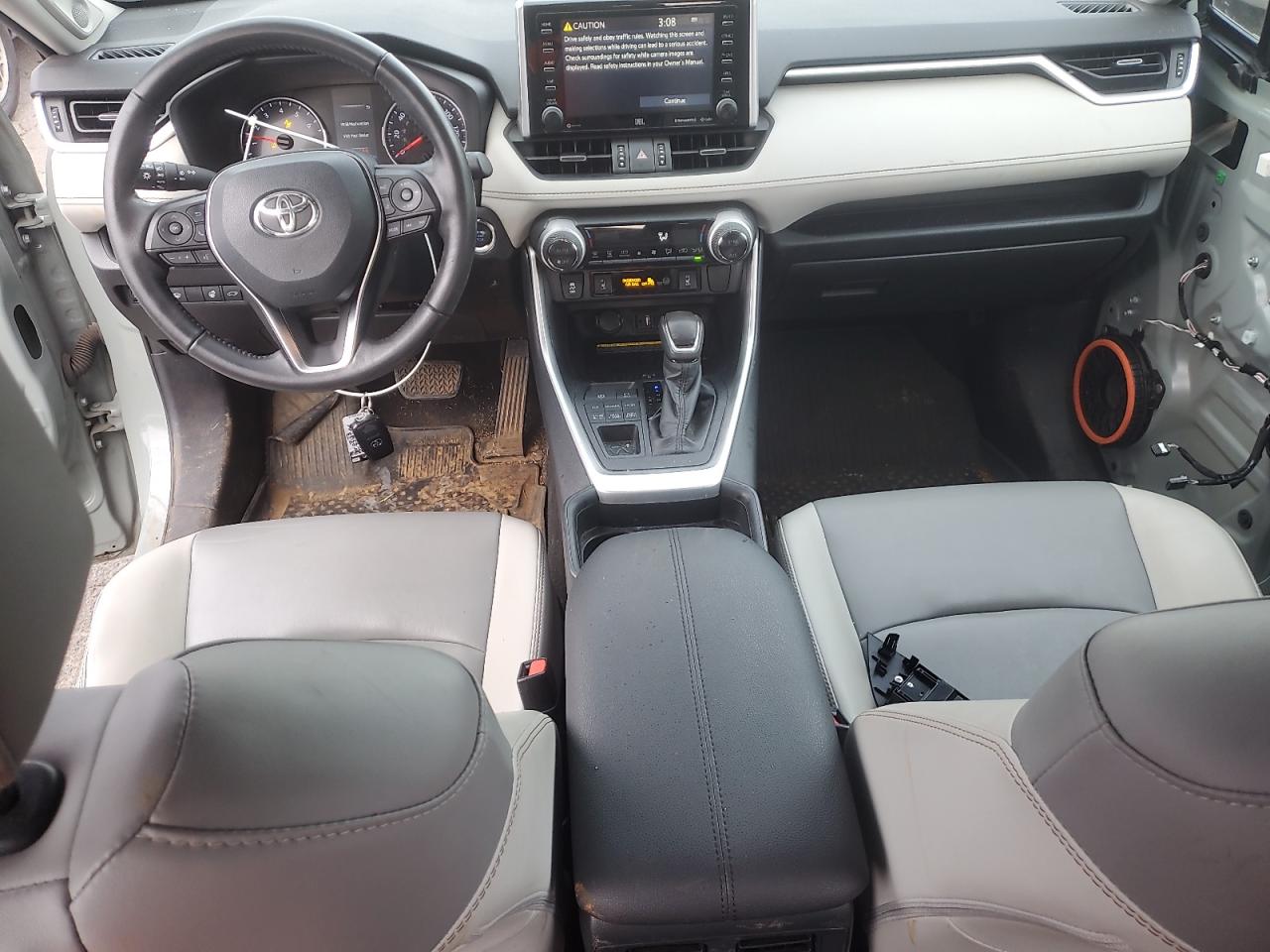 Toyota RAV4 Xle Premium Image 12