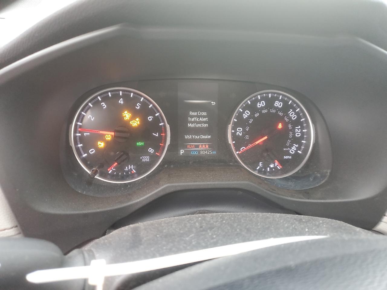 Toyota RAV4 Xle Premium Image 3