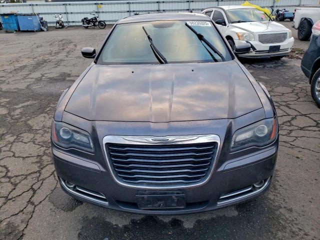 Chrysler 300 S Image 3