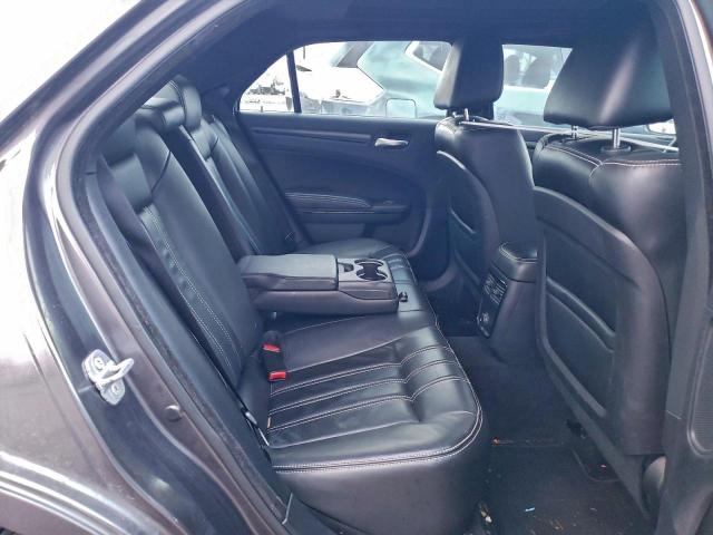 Chrysler 300 S Image 10