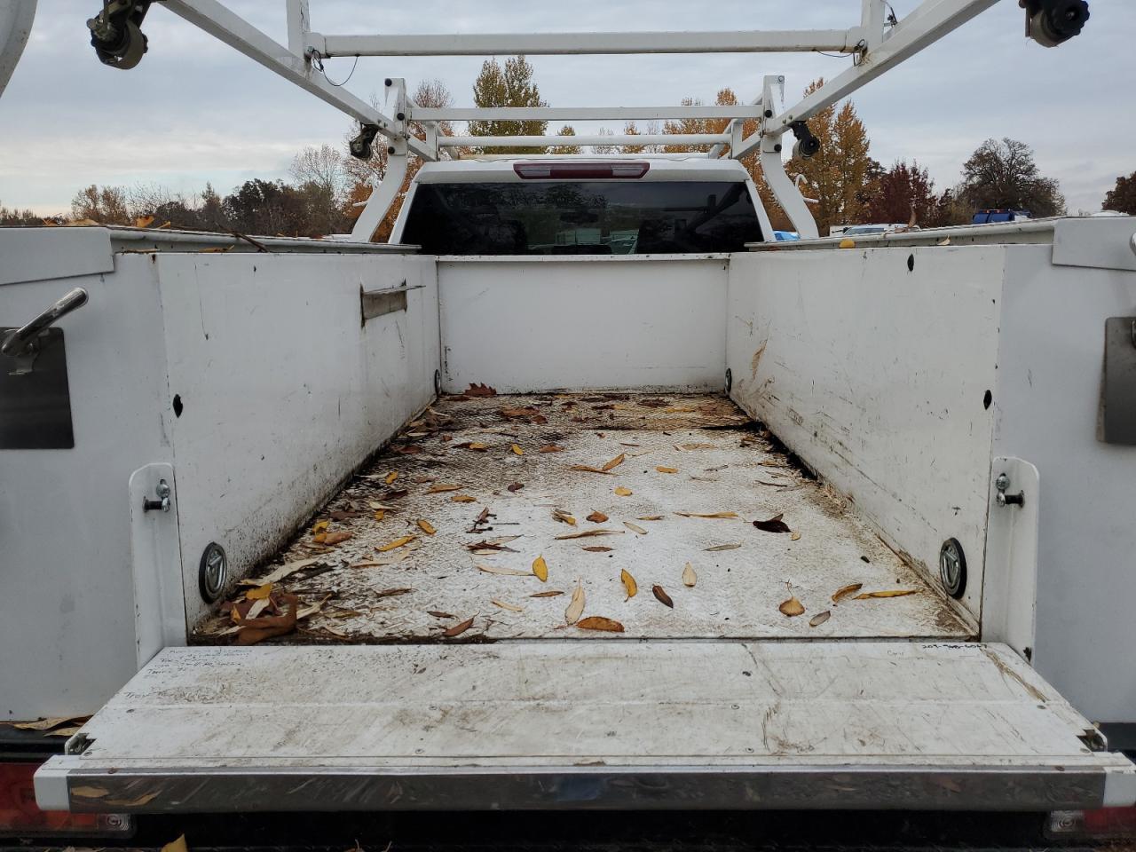 GMC Sierra K2500 Heavy Duty Image 4