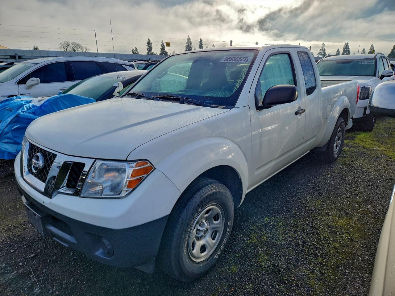 Nissan Frontier S Image 1