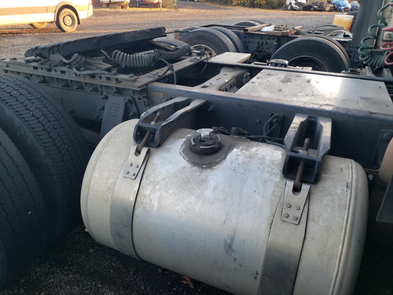 Peterbilt 579 Image 9