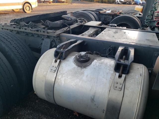 Peterbilt 579 Image 9