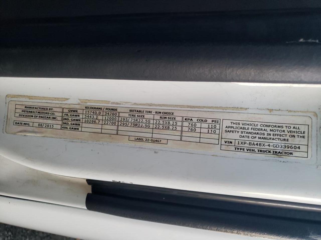 Peterbilt 579 Image 4