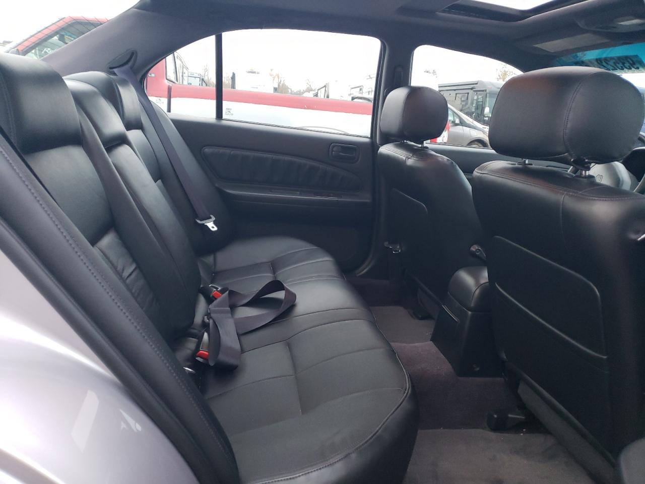 Nissan Maxima Gle Image 9