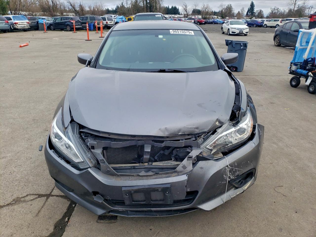 Nissan Altima 2.5 Image 6