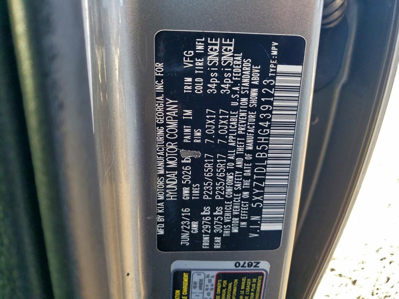 Hyundai SANTA FE Image 6