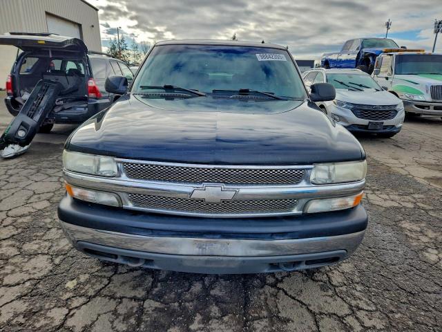 Chevrolet Suburban K1500 Image 2