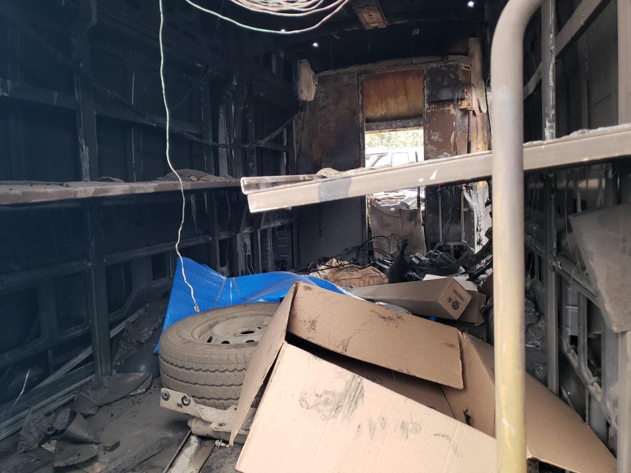 Ford Transit T-250 Image 7