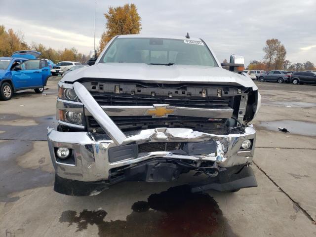 Chevrolet Silverado K3500 Ltz Image 5