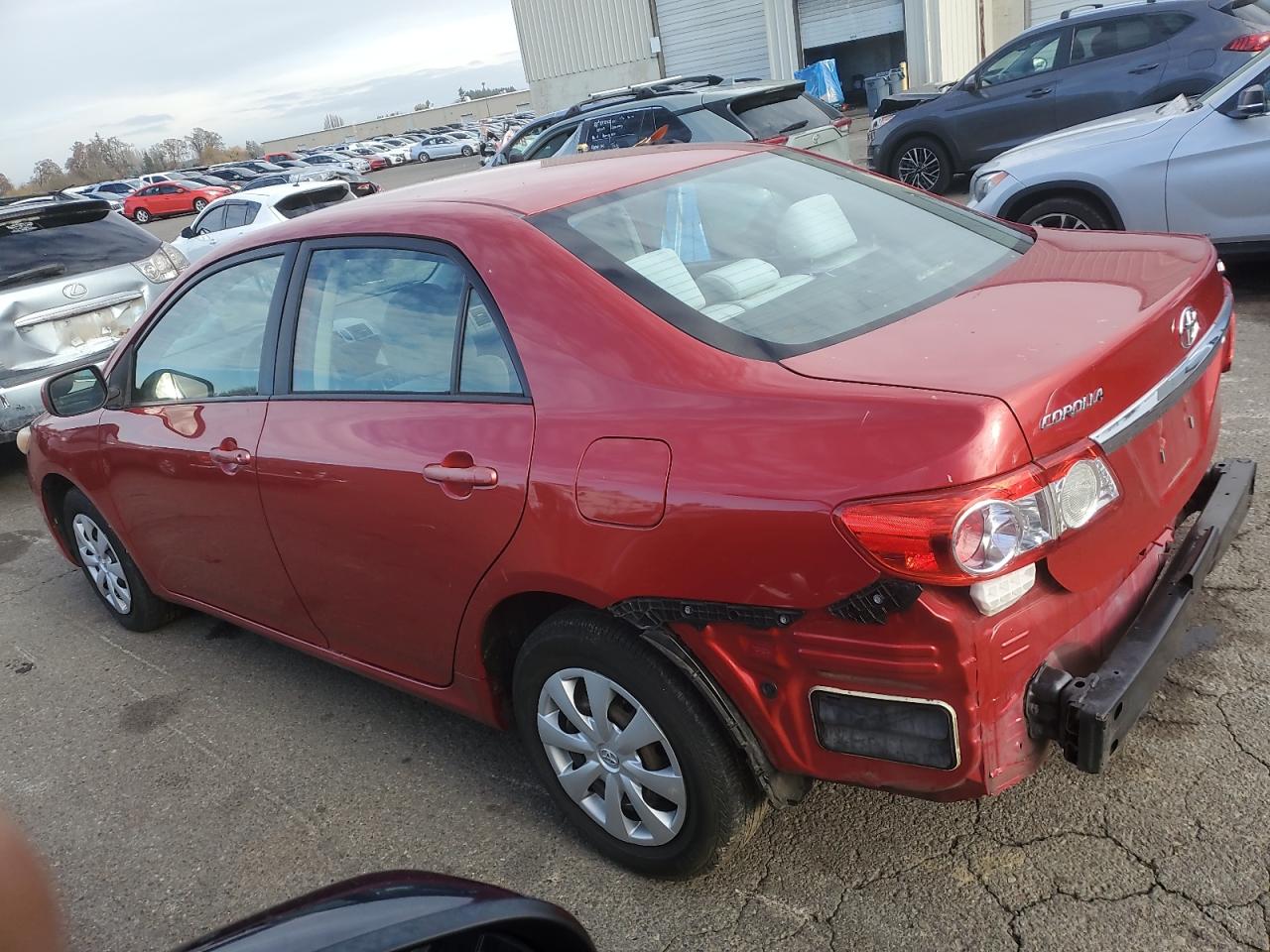 Toyota Corolla Base Image 3